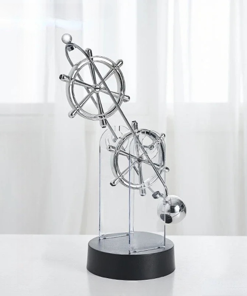 Balancier cinétique motif gouvernail